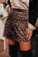 Load image into Gallery viewer, Leopard velvet Tiered Mini Skirt