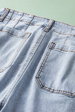 Load image into Gallery viewer, Beau Blue Acid Wash Contrast Edge Pocketed Cropped Jeans