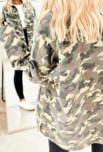 Load image into Gallery viewer, Camo Chest Pockets Loose Jean Jacket