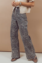 Load image into Gallery viewer, Leopard Print Wide Leg High Waist Jeans