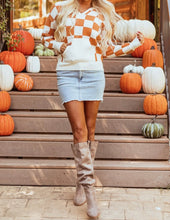 Load image into Gallery viewer, Checkered Split Neck Contrast Kangaroo Pocket Hooded Sweater