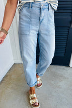 Load image into Gallery viewer, High Rise Barrel Relaxed Patch Pocket Jeans