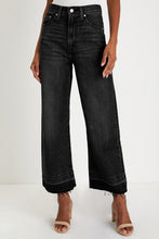 Load image into Gallery viewer, Raw Hem Straight Leg Loose High Waist Jeans