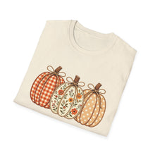 Load image into Gallery viewer, Patterned pumpkin graphic tee
