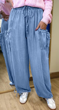 Load image into Gallery viewer, Drawstring Elastic Waist Pocketed Loose Denim Pants
