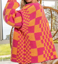 Load image into Gallery viewer, Checkered Pattern Knit Cardigan
