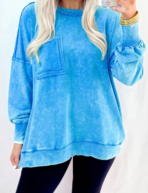 Mineral Wash Raw Seam Double Patched Pocket Pullover Sweatshirt