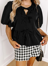 Load image into Gallery viewer, Puff Sleeve Bowknot Front Peplum Blouse
