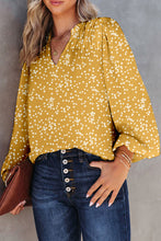 Load image into Gallery viewer, Split Neck Printed Crinkled Blouse
