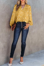 Load image into Gallery viewer, Split Neck Printed Crinkled Blouse
