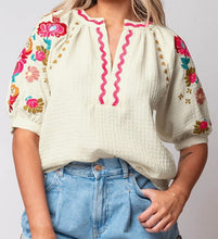 Load image into Gallery viewer, Floral Embroidered Ricrac Puff Sleeve Textured Blouse

