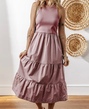 Load image into Gallery viewer, Ribbed Patchwork Tiered Midi Dress with Pockets
