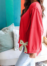 Load image into Gallery viewer, Floral Bow Patched Exposed Seam Patchwork Slit Baggy Sweatshirt
