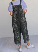 Load image into Gallery viewer, Leopard Print Button Adjustable Straps Cropped Loose Denim Overalls
