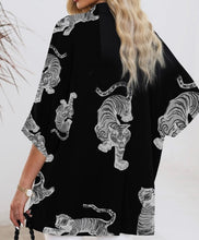 Load image into Gallery viewer, Tiger Print 3/4 Sleeve Oversized Shirt
