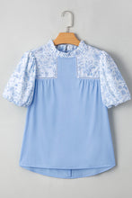 Load image into Gallery viewer, Blue Lace Insert Floral Puff Sleeve Patchwork Loose Blouse
