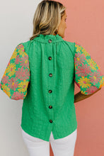 Load image into Gallery viewer, Floral Puff Short Sleeve Ruffled Collar Button Back Top
