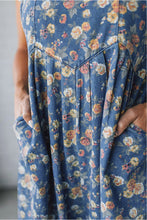 Load image into Gallery viewer, Vintage Rose Printed Pleated Loose Denim Overall Jumpsuit
