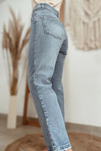 Load image into Gallery viewer, Slightly Distressed Ankle-length Straight Jeans
