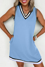 Load image into Gallery viewer, Color Contrast Trim V Neck Shift Sleeveless Mini Dress
