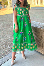 Load image into Gallery viewer, Green Floral Print Contrast Trim Knotted Straps Midi Dress
