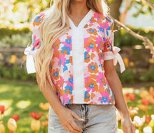 Load image into Gallery viewer, Floral Colorblock Striped Edge V Neck Knotted Short Sleeve Blouse
