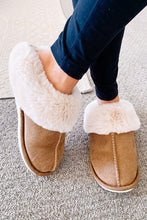 Load image into Gallery viewer, Suede Plush Lined Slippers
