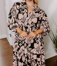 Load image into Gallery viewer, Plus Size Floral Printed Puff Sleeve Collared Maxi Dress
