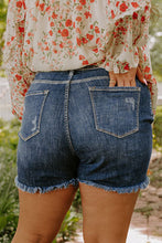 Load image into Gallery viewer, Plus Size Vintage Wash Frayed Denim Shorts
