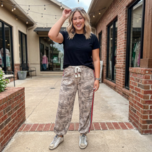 Load image into Gallery viewer, Camouflage Print Striped Side Panel Patchwork Drawstring Pants
