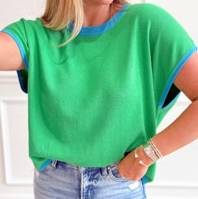 Load image into Gallery viewer, Contrast Trim Round Neck Short Sleeve Loose Knit Sweater
