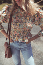 Load image into Gallery viewer, Floral Print Smocked Bubble Sleeve Ruffled Crop Top
