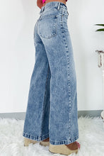 Load image into Gallery viewer, Central Seamed Wide Leg High Waist Jeans
