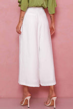 Load image into Gallery viewer, White Buttoned Cropped Wide Leg Pants
